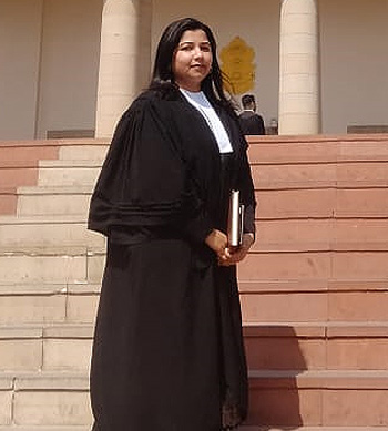 Advocate Prity Mishra, Best Criminal Lawyer Supreme Court of India